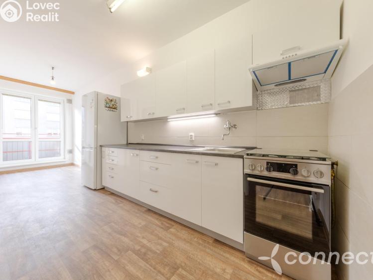 Rent apartment 3+1 Zlín, Hluboká č. 14