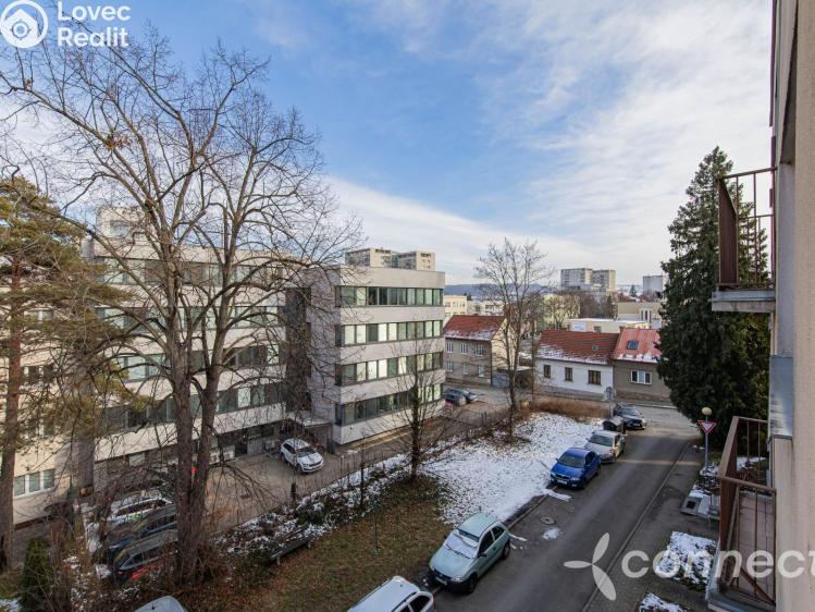 Rent apartment 3+1 Zlín, Hluboká č. 24