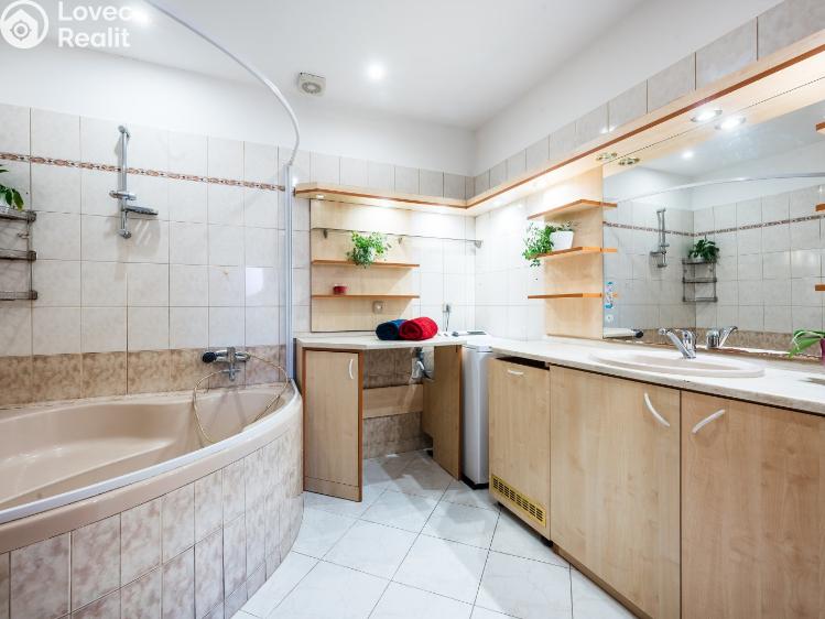 Prodej bytu 4+KK Rokytnice v Orlických horách, náměstí T. G. Masaryka č. 9