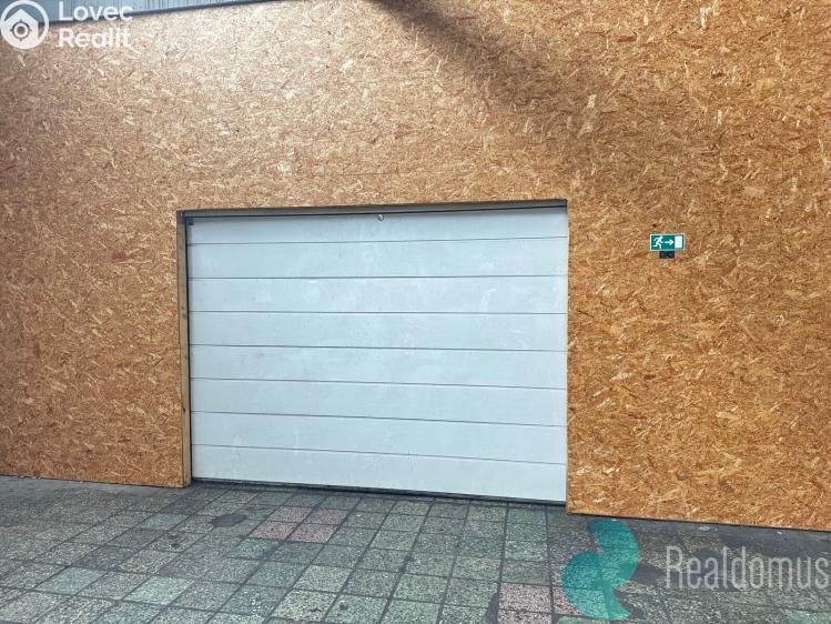 Pronájem garáže Kaplice, Omlenická č. 1