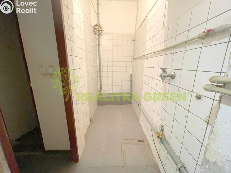 Pronájem obchodního prostoru Želechovice nad Dřevnicí, 4. května 237 č. 8