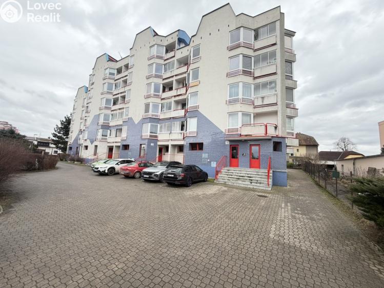 Pronájem bytu 3+1 Pardubice, Dašická 1750 č. 1