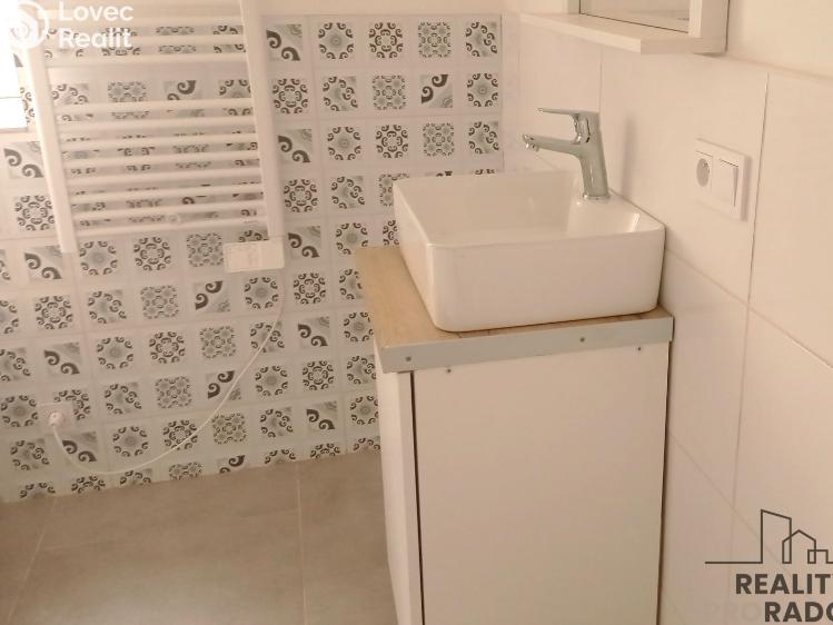 Pronájem bytu 3+1 Návsí č. 11