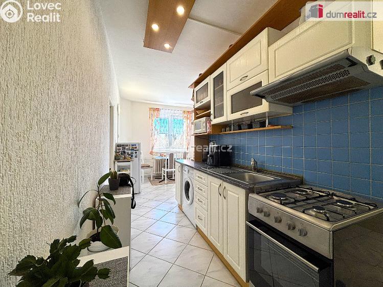 Prodej bytu 3+1 Rotava, Sídliště č. 6