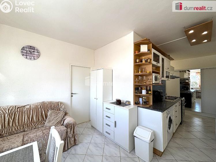 Prodej bytu 3+1 Rotava, Sídliště č. 7