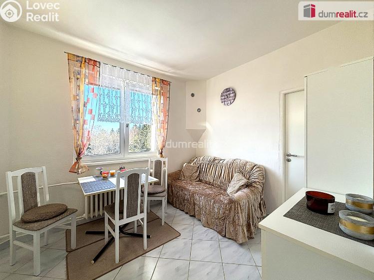 Prodej bytu 3+1 Rotava, Sídliště č. 8