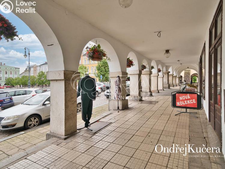 Prodej činžovního domu Trutnov, Krakonošovo náměstí 123 č. 8