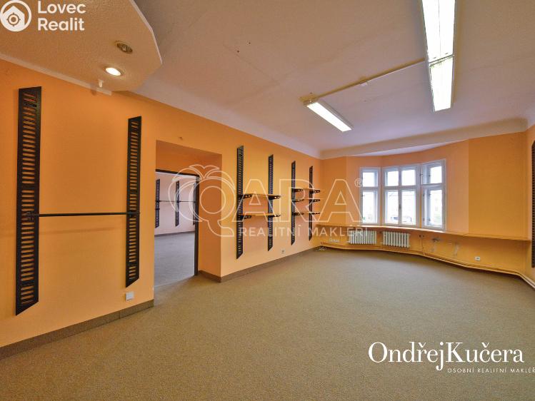 Sale apartment building Trutnov, Krakonošovo náměstí 123 č. 18