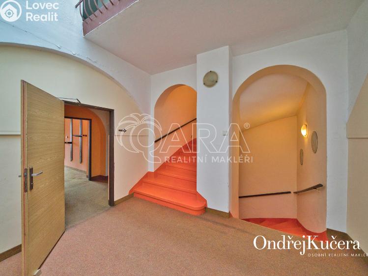 Sale apartment building Trutnov, Krakonošovo náměstí 123 č. 30