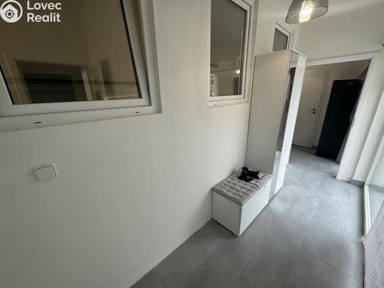 Pronájem bytu 3+KK Praha, Pernického 906/13 č. 10