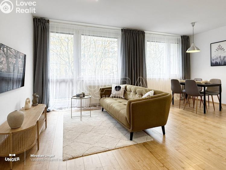 Prodej bytu 3+KK Praha, Novodvorská 406/121 č. 1