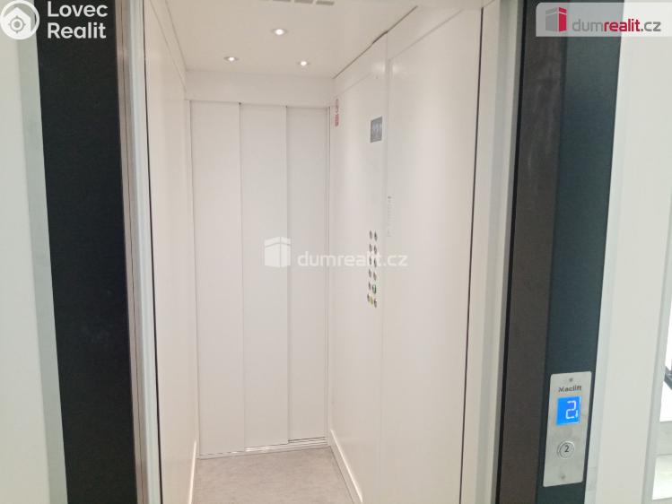 Pronájem bytu 2+KK Děčín, Zelená č. 9