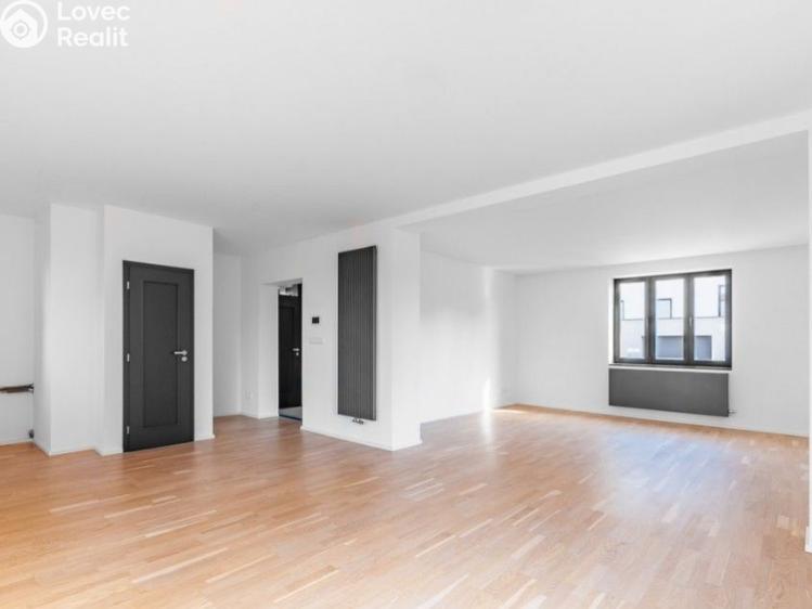 Продажа офисного помещения Praha, Herbenova č. 3