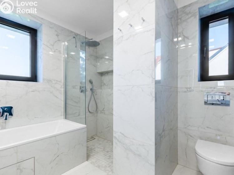 Продажа офисного помещения Praha, Herbenova č. 4