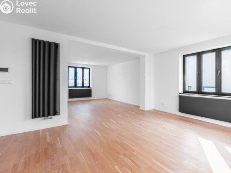 Продажа офисного помещения Praha, Herbenova č. 13