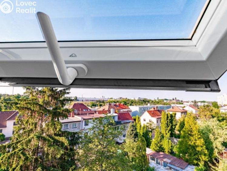 Продажа офисного помещения Praha, Herbenova č. 17