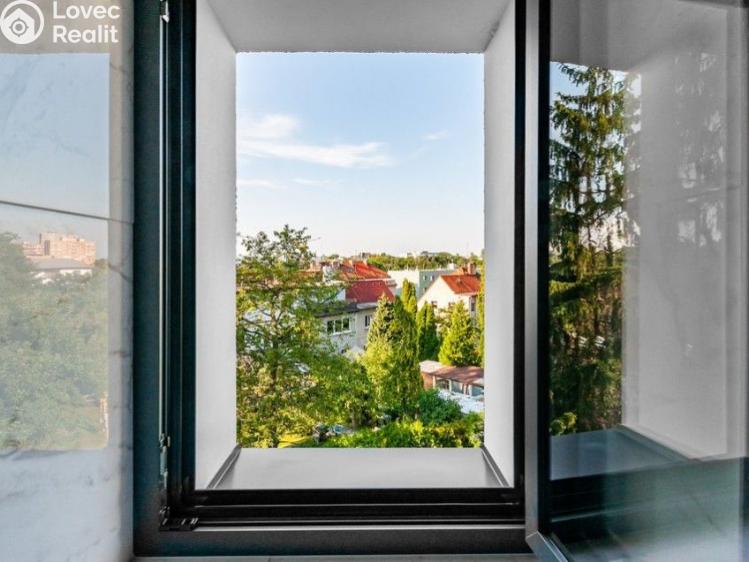 Продажа офисного помещения Praha, Herbenova č. 20