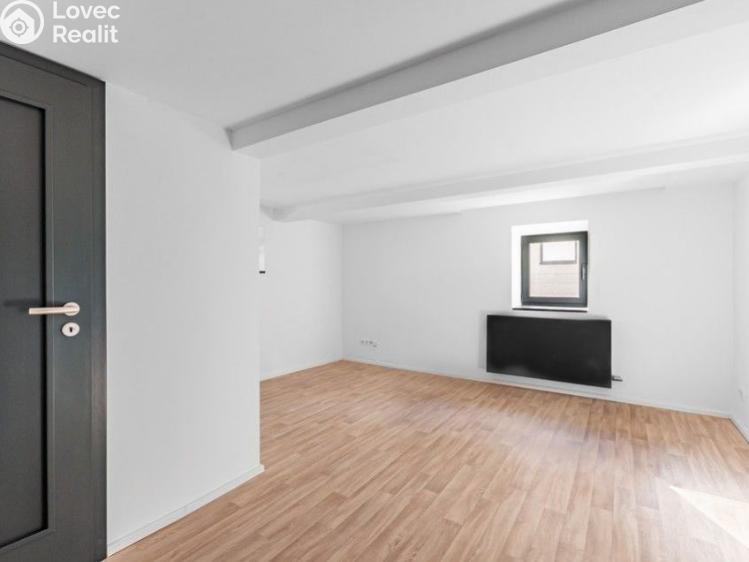 Продажа офисного помещения Praha, Herbenova č. 23