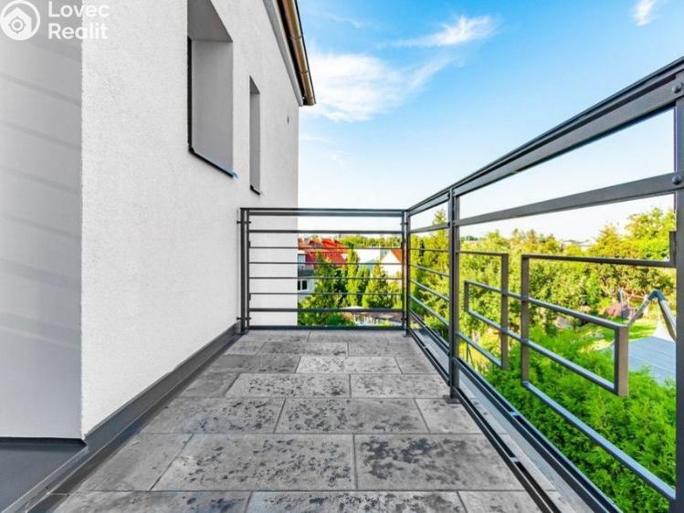 Продажа офисного помещения Praha, Herbenova č. 29