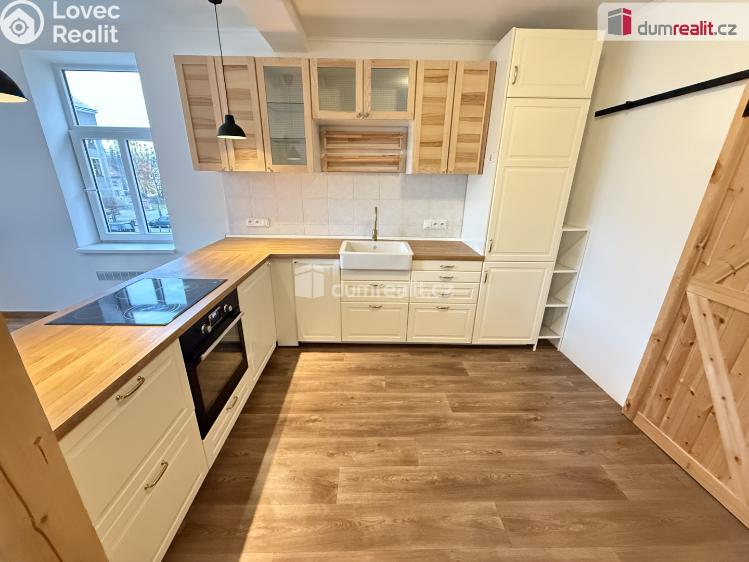 Pronájem bytu 2+KK Jílové, Mírové nám. č. 2