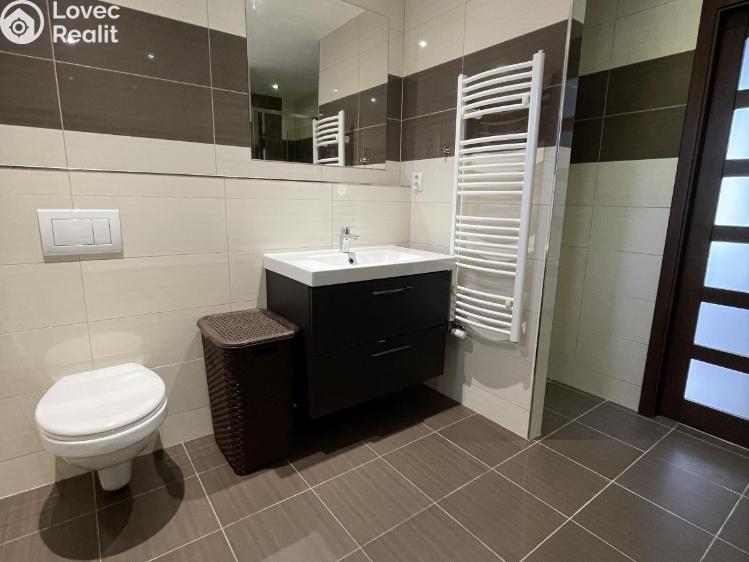 Pronájem bytu 3+1 Staňkovice č. 8