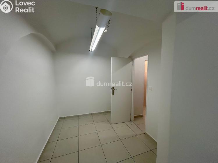 Rent commercial space Kolín, Pražská č. 8