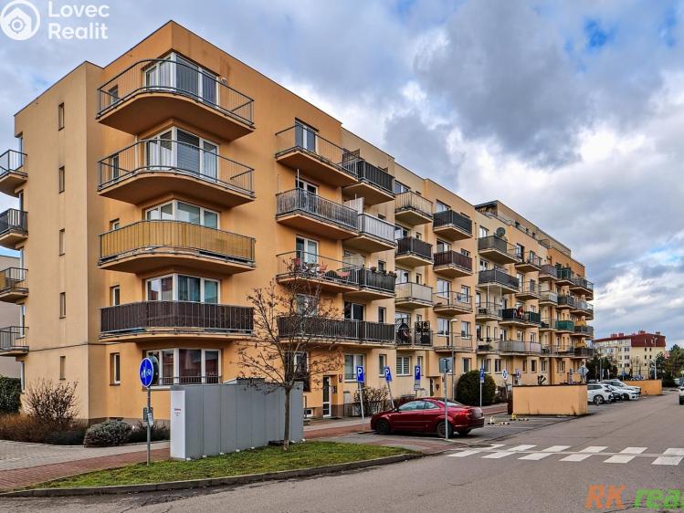 Pronájem bytu 3+KK Praha, Dobrovolného č. 1