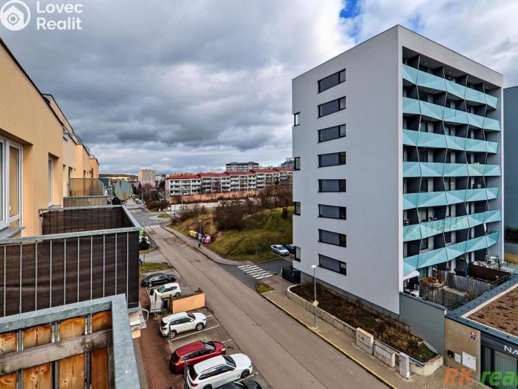 Pronájem bytu 3+KK Praha, Dobrovolného č. 6