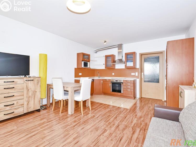 Pronájem bytu 3+KK Praha, Dobrovolného č. 7