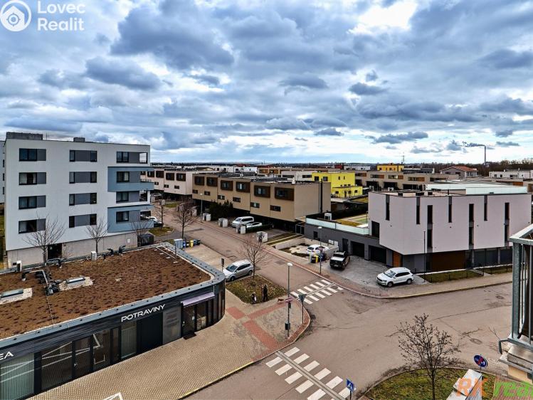 Pronájem bytu 3+KK Praha, Dobrovolného č. 11