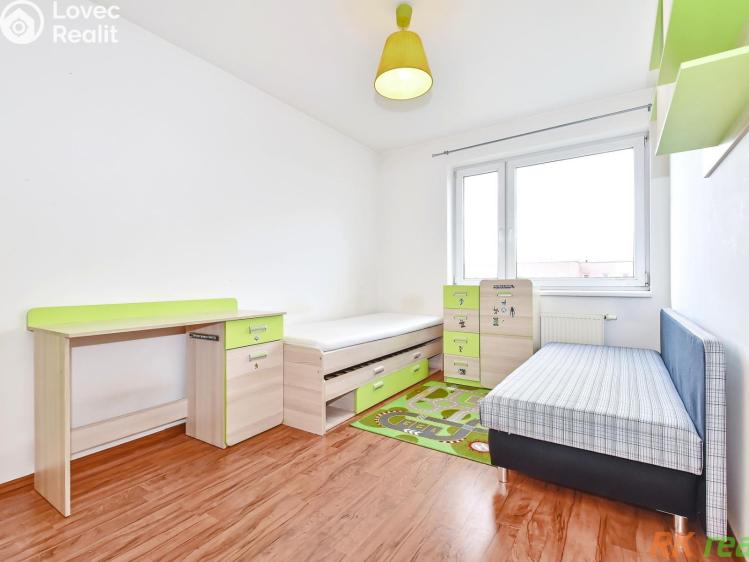 Pronájem bytu 3+KK Praha, Dobrovolného č. 12