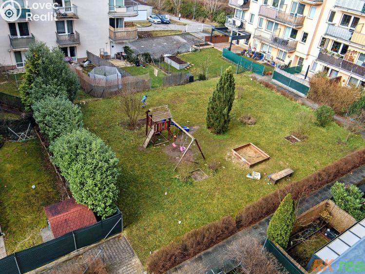 Pronájem bytu 3+KK Praha, Dobrovolného č. 36