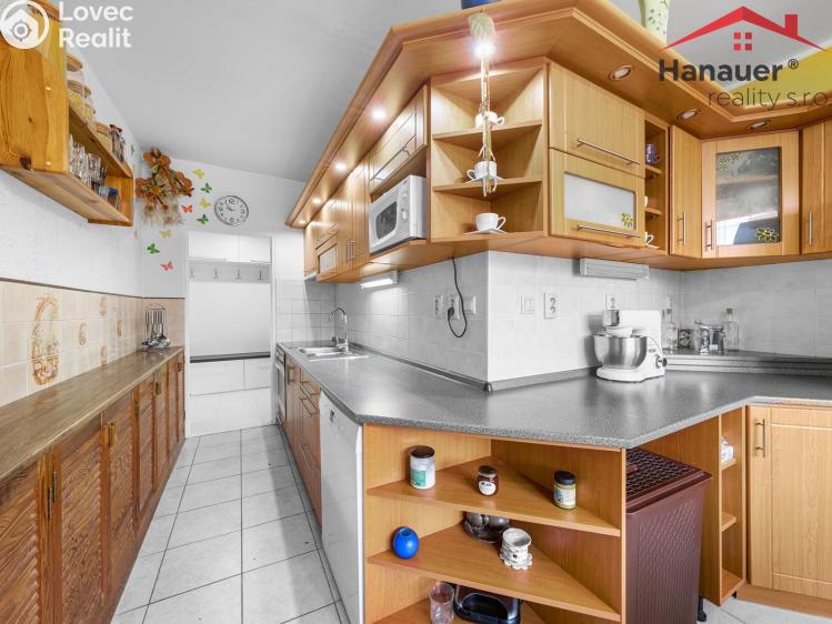 Prodej bytu 3+1 Jílové, Lipová č. 15