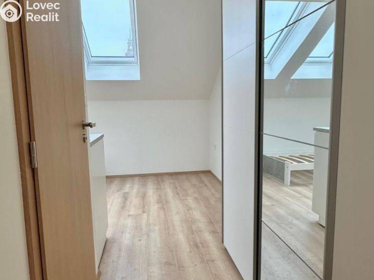 Pronájem bytu 1+KK Praha, Sokolská č. 3