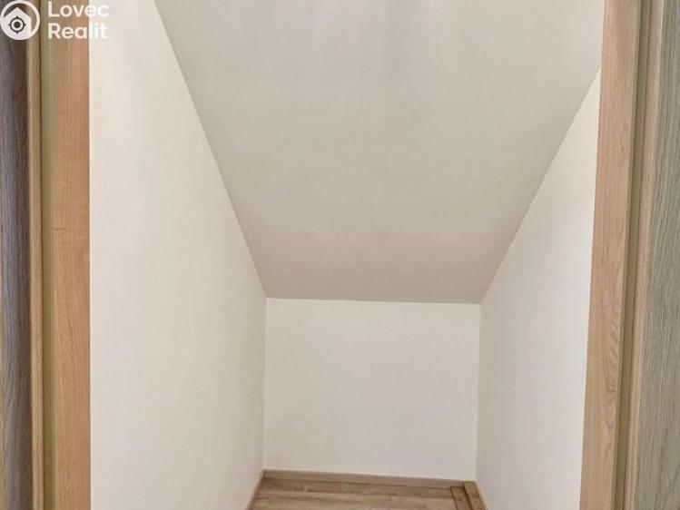 Pronájem bytu 1+KK Praha, Sokolská č. 7