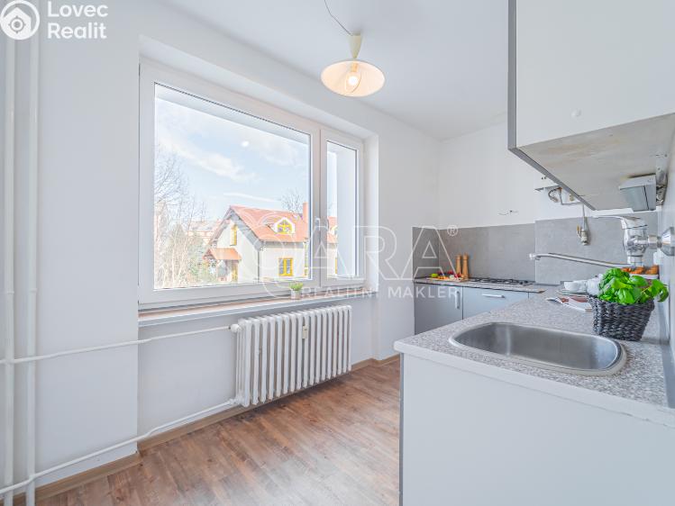 Prodej bytu 2+1 Kladno, Čechova 3150 č. 8