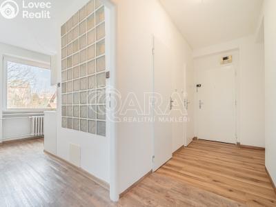 Prodej bytu 2+1 Kladno, Čechova 3150 č. 4