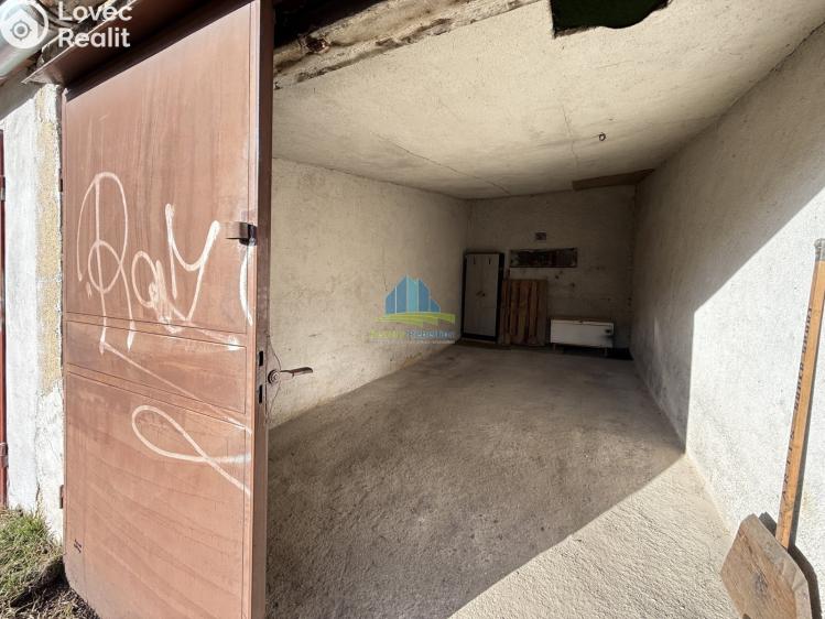 Prodej garáže Cheb, Dyleňská č. 4