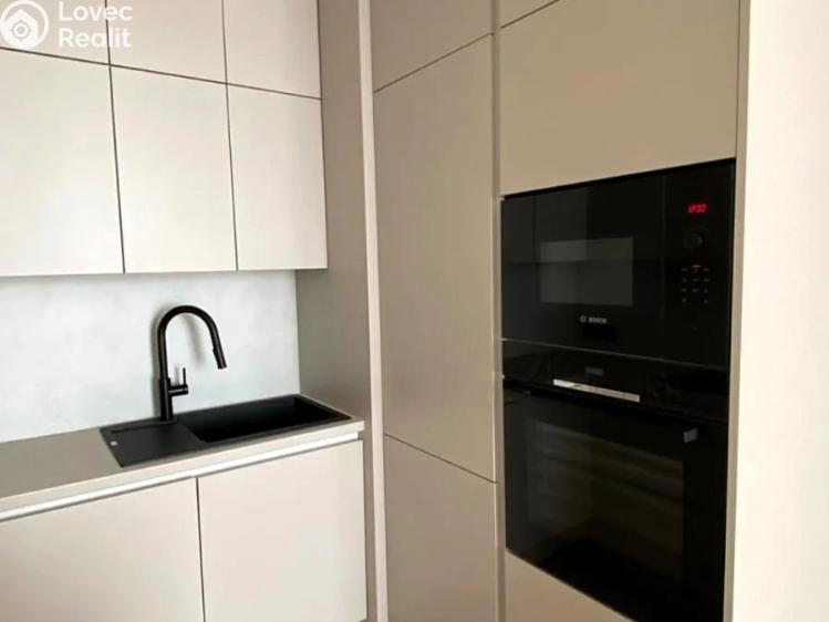 Pronájem bytu 2+KK Praha, U Zvonařky č. 5