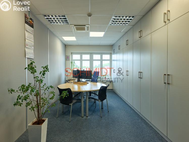 Pronájem kanceláře Hustopeče, Herbenova 869/42 č. 1