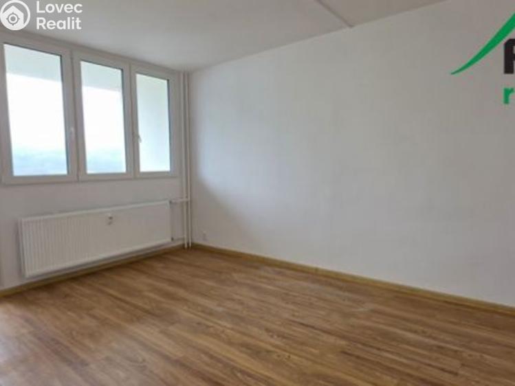 Pronájem bytu 3+1 Planá, Fučíkova č. 3