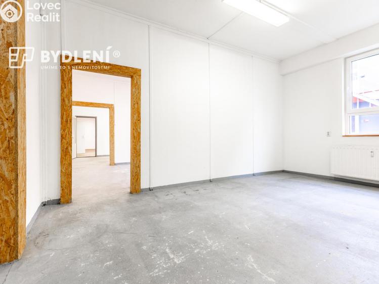 Rent office space Teplice, Tolstého 451 č. 13