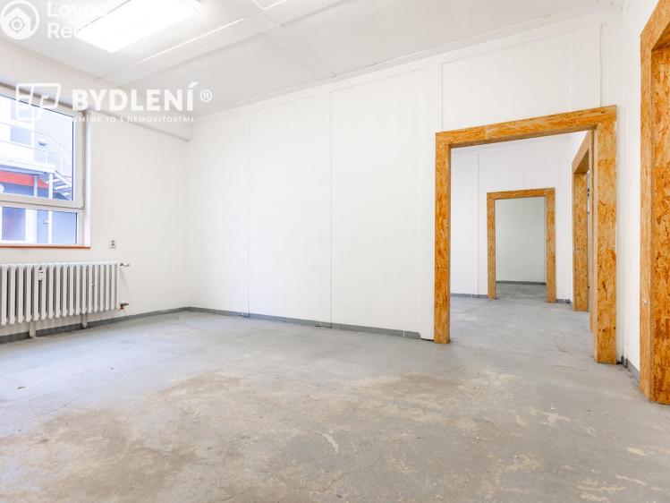 Rent office space Teplice, Tolstého 451 č. 15