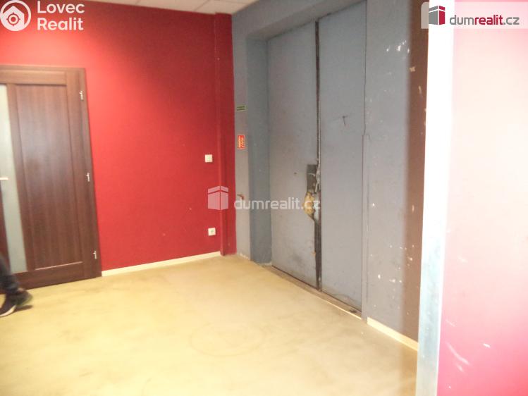 Rent commercial space Ostrava, Krmelínská č. 18