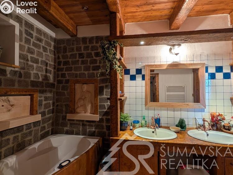 Продаж сімейного будинку Nezdice na Šumavě č. 23