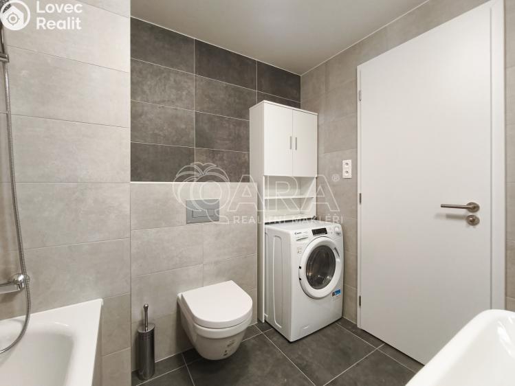 Pronájem bytu 2+KK Praha, Azzoniho č. 9