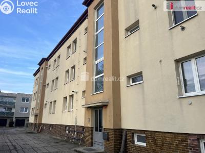 Pronájem bytu 3+1 Velvary, Chržínská č. 1