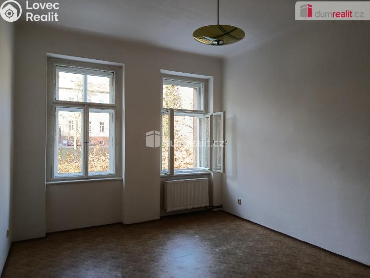 Pronájem bytu 3+1 Praha 5, Holečkova č. 6