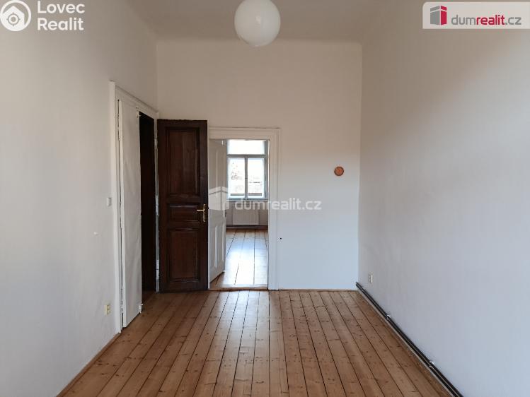 Pronájem bytu 3+1 Praha 5, Holečkova č. 9