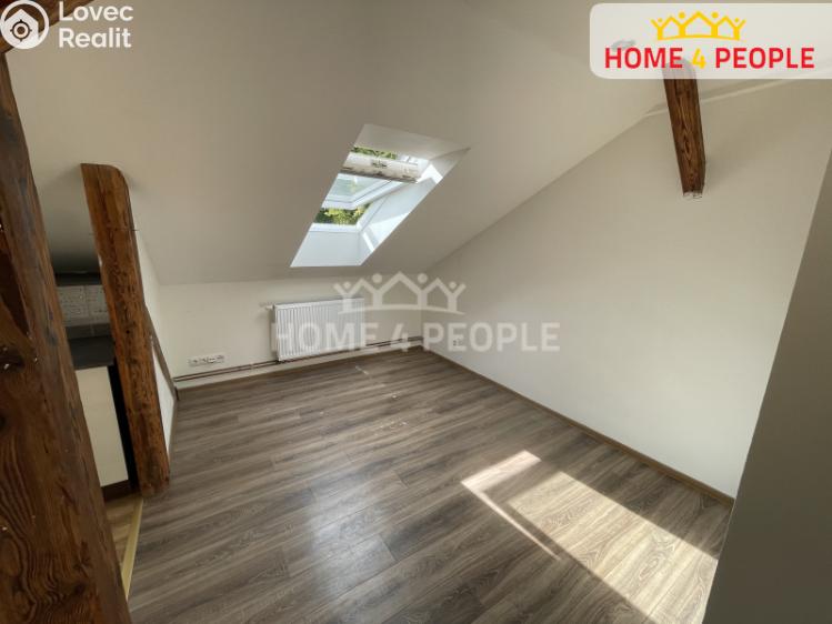 Pronájem bytu 1+KK Lochovice č. 6